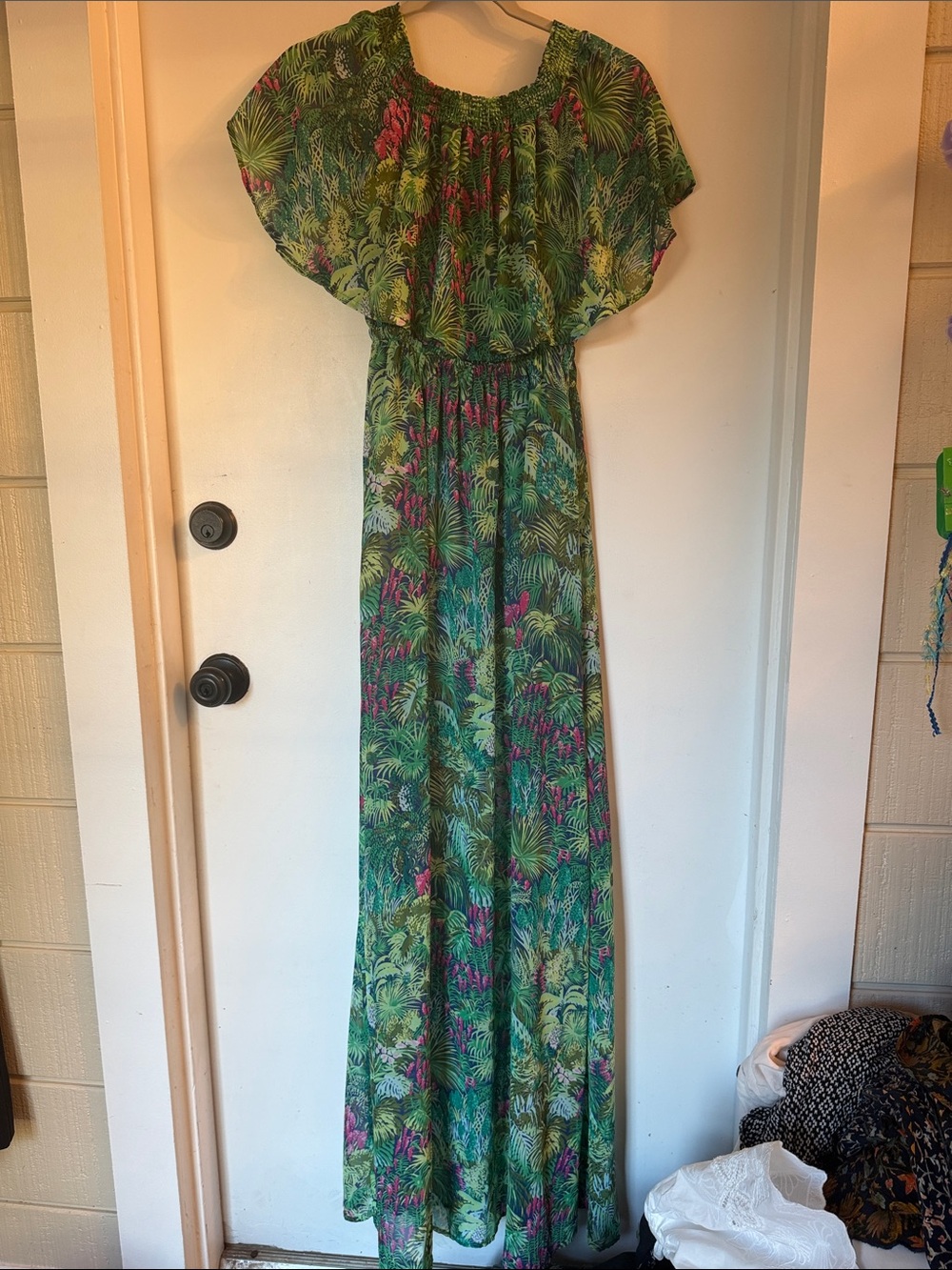 Show Me Your Mumu Hacienda Maxi Dress in Rainforest Cafe Print XS - Picture 2 of 5